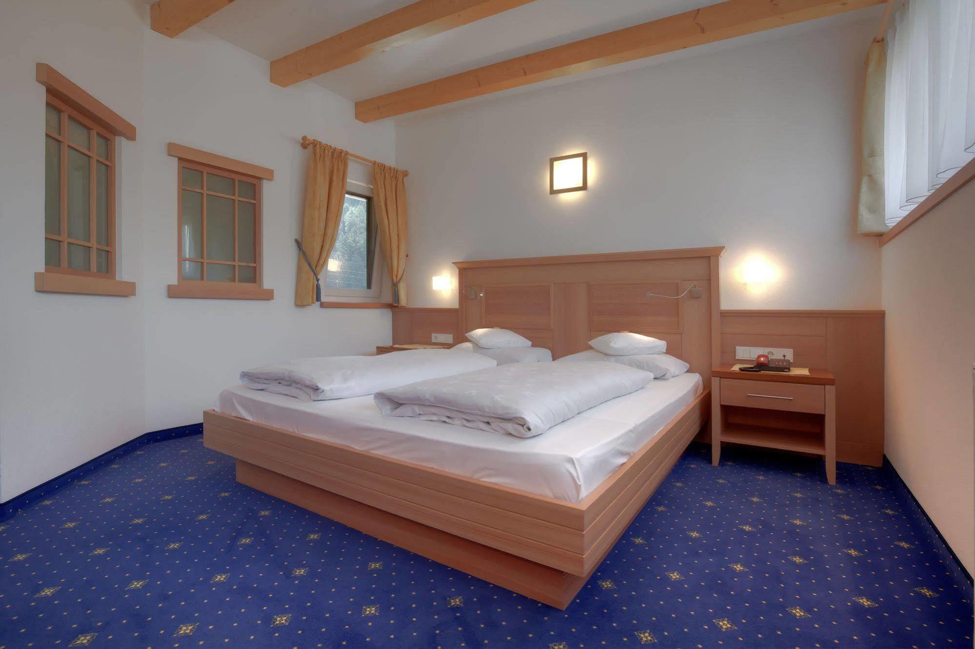 Hotel Residence Rose 维皮泰诺 外观 照片